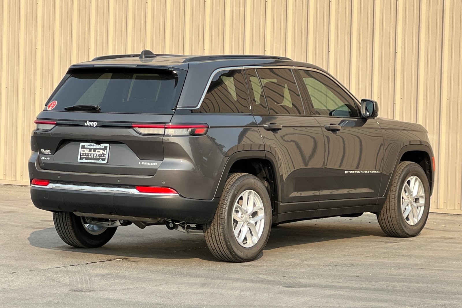 New 2026 Jeep Grand Cherokee Laredo X AWD/4WD image 7