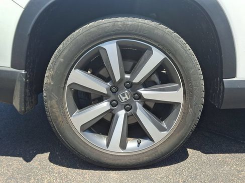 Used 2023 Honda Pilot Touring image 8