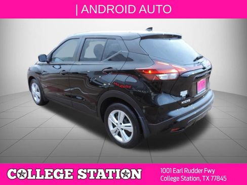 Certified 2025 Nissan Kicks Play S FWD image 6