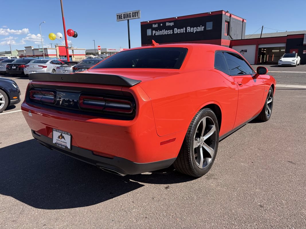 Used 2016 Dodge Challenger R/T RWD image 6
