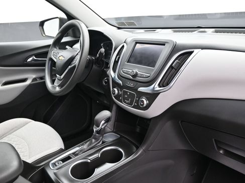 Used 2022 Chevrolet Equinox LS w/ LS Convenience Package FWD image 29