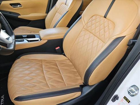 Used 2023 Nissan Sentra SV w/ SV Premium Package FWD image 13