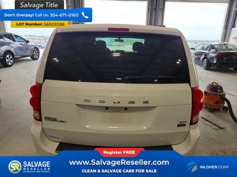Used 2014 Dodge Grand Caravan SXT w/ Rear Park Assist Package FWD image 8