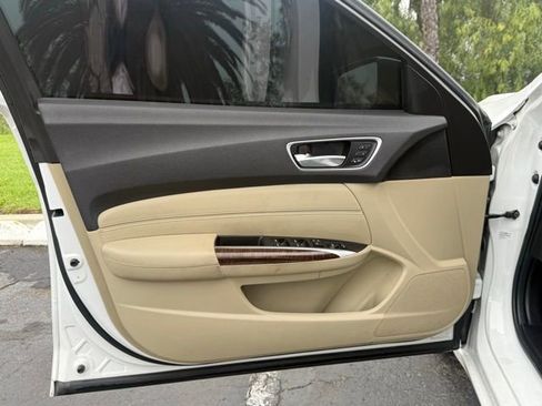 Used 2020 Acura TLX image 7