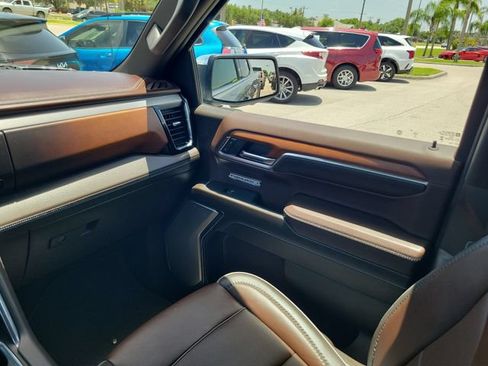 Used 2023 GMC Sierra 1500 Denali AWD/4WD image 13