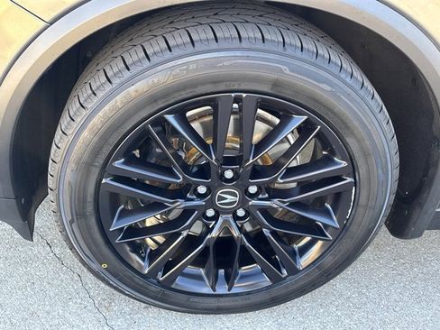 Used 2022 Acura MDX FWD w/ Technology Package image 13