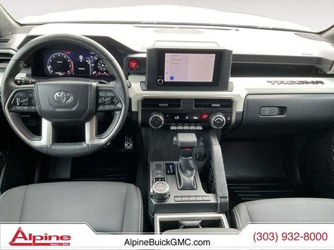 Used 2024 Toyota Tacoma TRD Sport AWD/4WD image 10