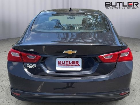 Used 2022 Chevrolet Malibu LS FWD image 5
