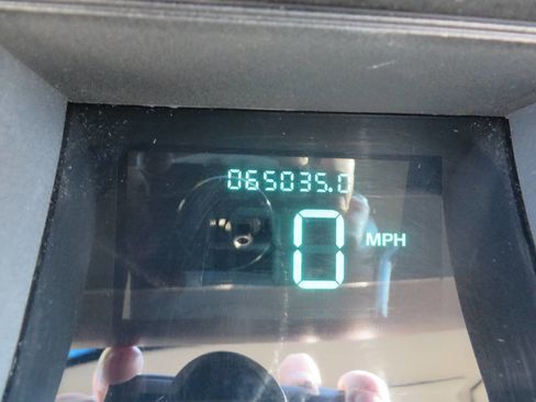 Used 1992 Lincoln Town Car Signature image 17