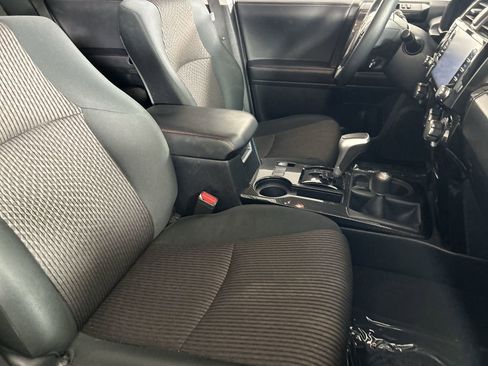 Used 2024 Toyota 4Runner TRD Off-Road image 25