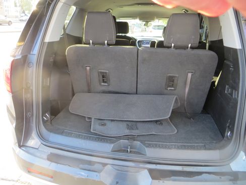 Used 2018 GMC Acadia SLE w/ Driver Alert Package I image 20