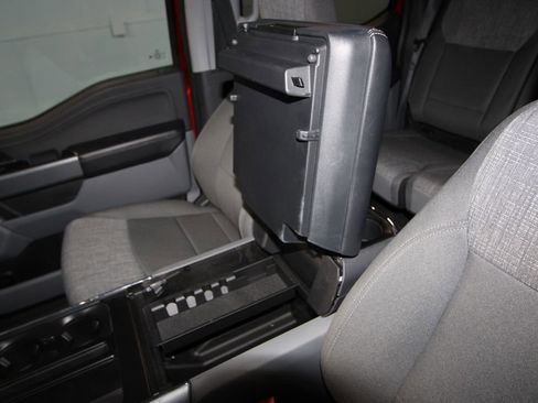 Used 2022 Ford F150 XLT w/ Equipment Group 302A High AWD/4WD image 21