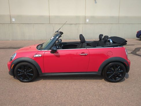 Used 2013 MINI Cooper S FWD image 23