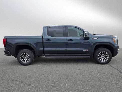 Used 2021 GMC Sierra 1500 AT4 w/ AT4 Premium Package AWD/4WD image 2