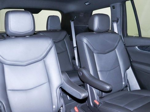 Certified 2025 Cadillac XT6 Premium Luxury image 19