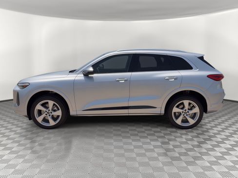New 2026 Audi Q5 Premium Plus AWD/4WD image 2