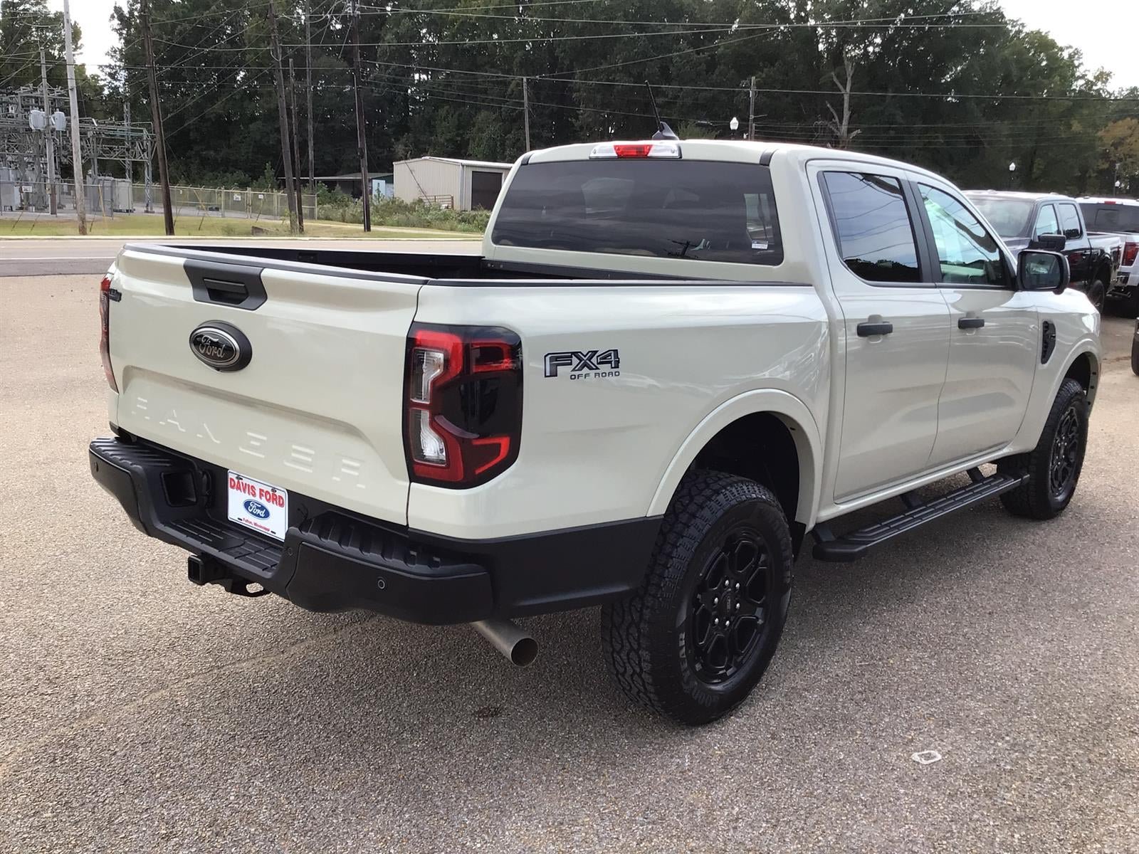 New 2026 Ford Ranger XLT w/ FX4 Off-Road Package AWD/4WD image 10