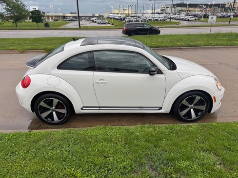 Used 2013 Volkswagen Beetle 2.0T FWD image 6