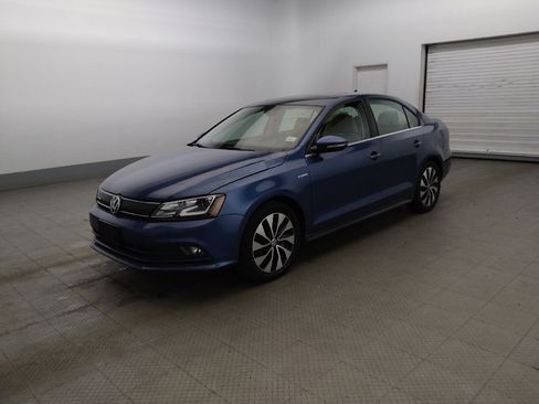 Used 2016 Volkswagen Jetta SEL Premium FWD image 2