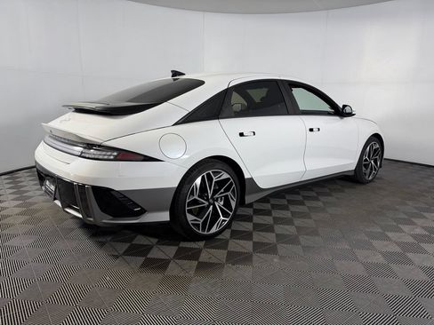 Used 2024 Hyundai Ioniq 6 SEL RWD image 8