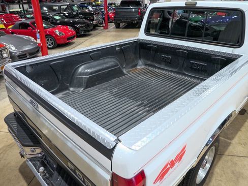 Used 1993 Ford F150 XLT image 20