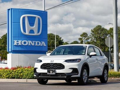 New 2025 Honda HR-V LX