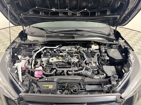 Used 2024 Toyota Corolla Cross AWD Hybrid w/ Moonroof Package image 39