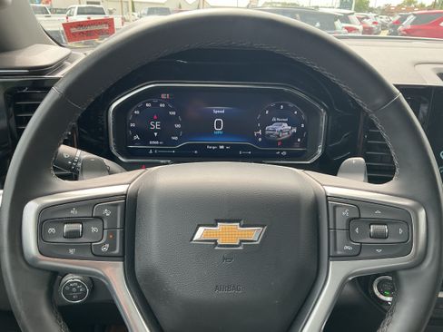 Certified 2025 Chevrolet Silverado 1500 LTZ w/ Z71 Off-Road Package AWD/4WD image 8