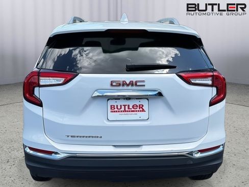 Certified 2024 GMC Terrain SLT FWD image 5