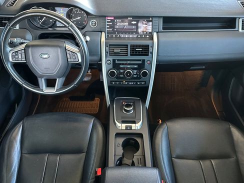 Used 2018 Land Rover Discovery Sport HSE image 15