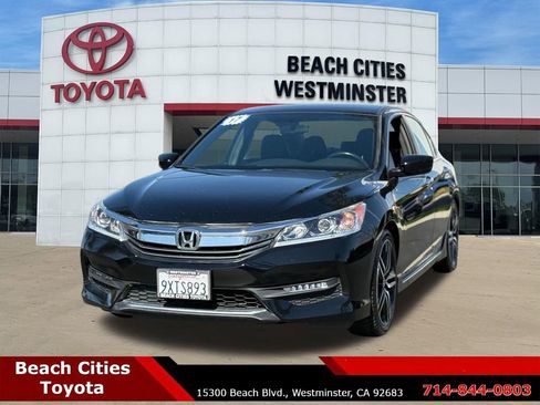 Used 2017 Honda Accord Sport image 5