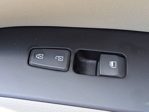 Used 2022 Kia Soul LX FWD image 29
