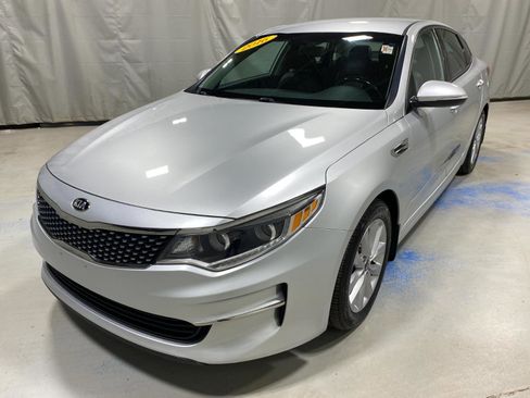 Used 2016 Kia Optima EX image 5