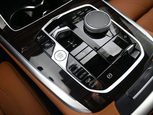 New 2026 BMW X7 xDrive40i AWD/4WD image 16