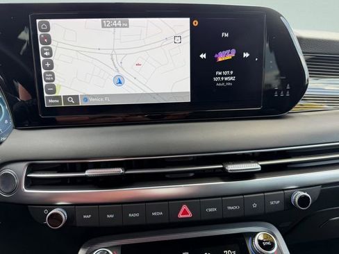 Used 2025 Hyundai Palisade Calligraphy image 25