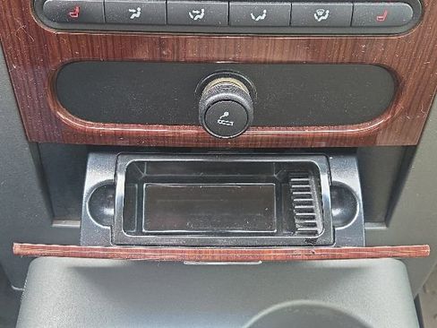 Used 2007 Ford F150 XLT AWD/4WD image 27