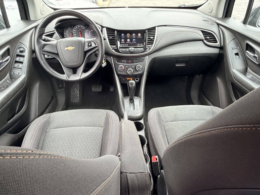 Used 2018 Chevrolet Trax LS AWD/4WD image 7
