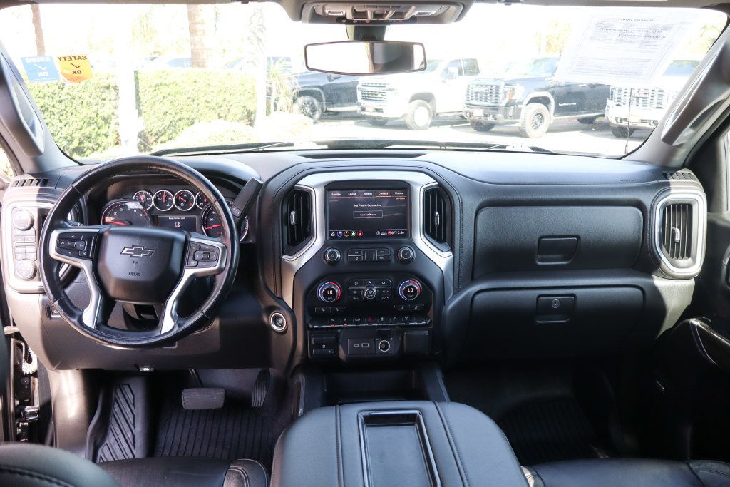 Used 2020 Chevrolet Silverado 1500 LT Trail Boss w/ Midnight Edition AWD/4WD image 28