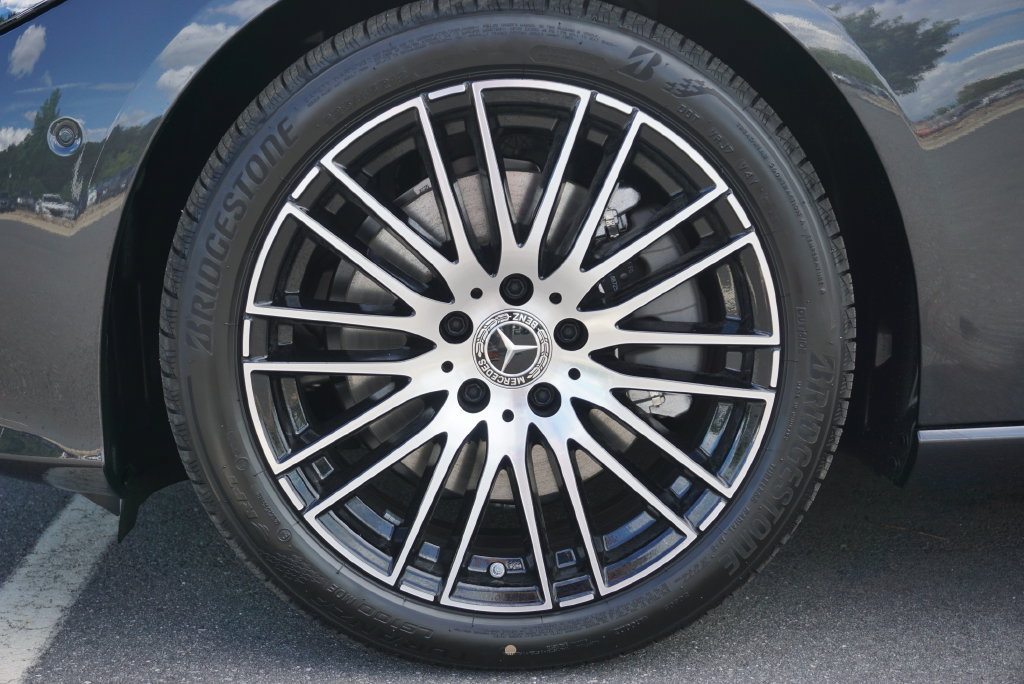 Used 2025 Mercedes-Benz C 300 4MATIC Sedan image 18