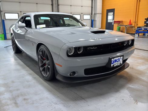 Used 2021 Dodge Challenger R/T Scat Pack w/ Plus Package image 7