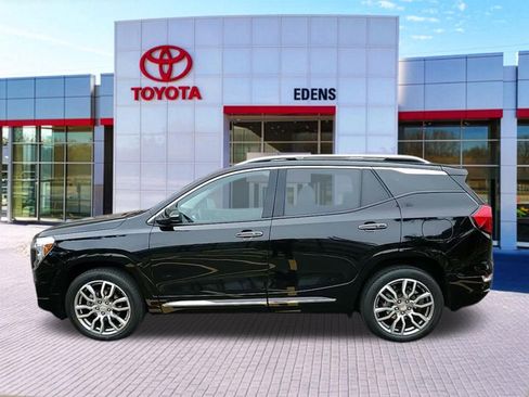 Used 2023 GMC Terrain Denali w/ LPO, Floor Liner Package AWD/4WD image 9