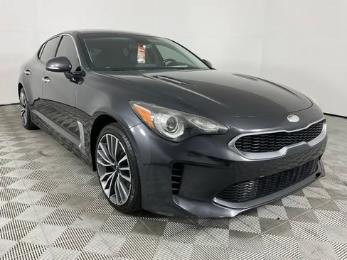 Used 2019 Kia Stinger RWD image 12