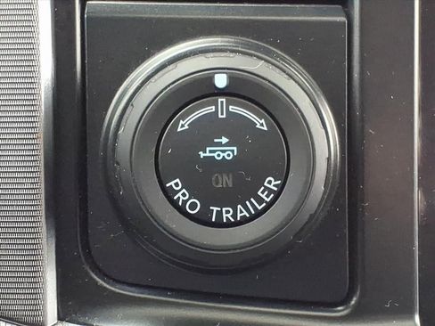 Certified 2022 Ford F150 Platinum w/ Equipment Group 701A High image 20