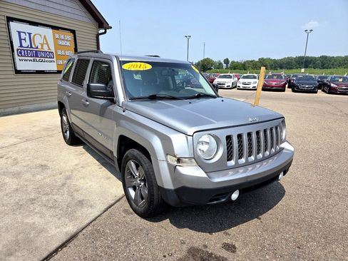 Used 2015 Jeep Patriot High Altitude image 3
