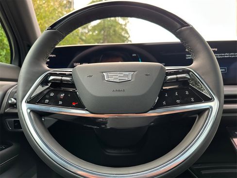 New 2026 Cadillac Vistiq Sport image 25