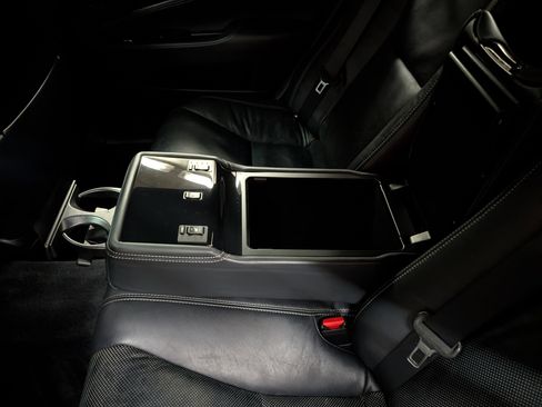 Used 2015 Lexus LS 460 AWD image 9