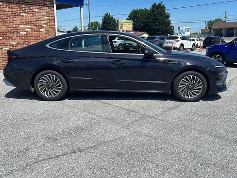 Certified 2025 Hyundai Sonata SEL FWD image 6