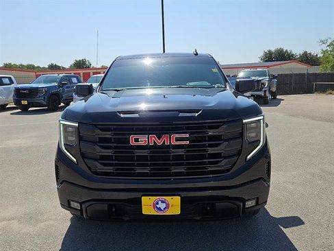 Used 2025 GMC Sierra 1500 Elevation RWD image 8