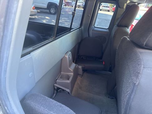 Used 2011 Ford Ranger XLT image 12