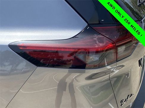 Used 2023 Nissan Rogue SV image 35